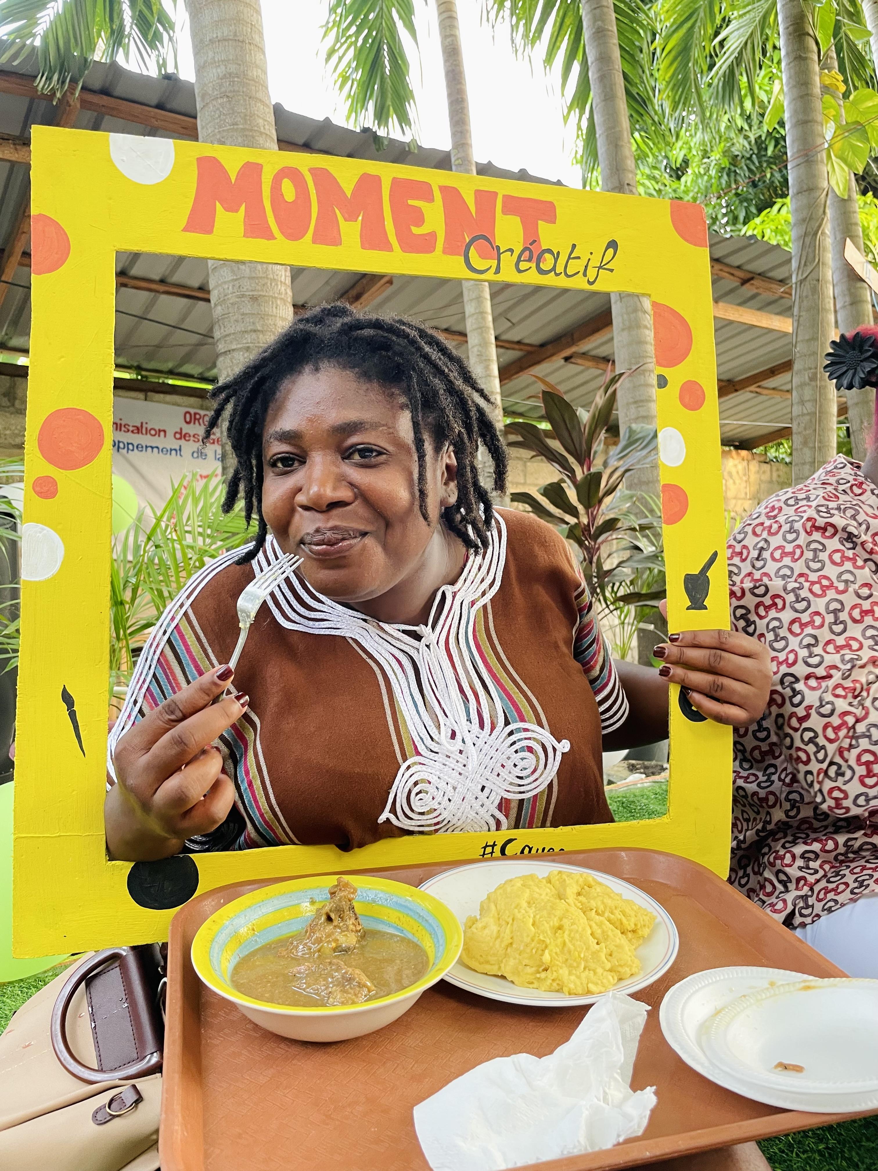 Moment créatif dans la ville des Cayes